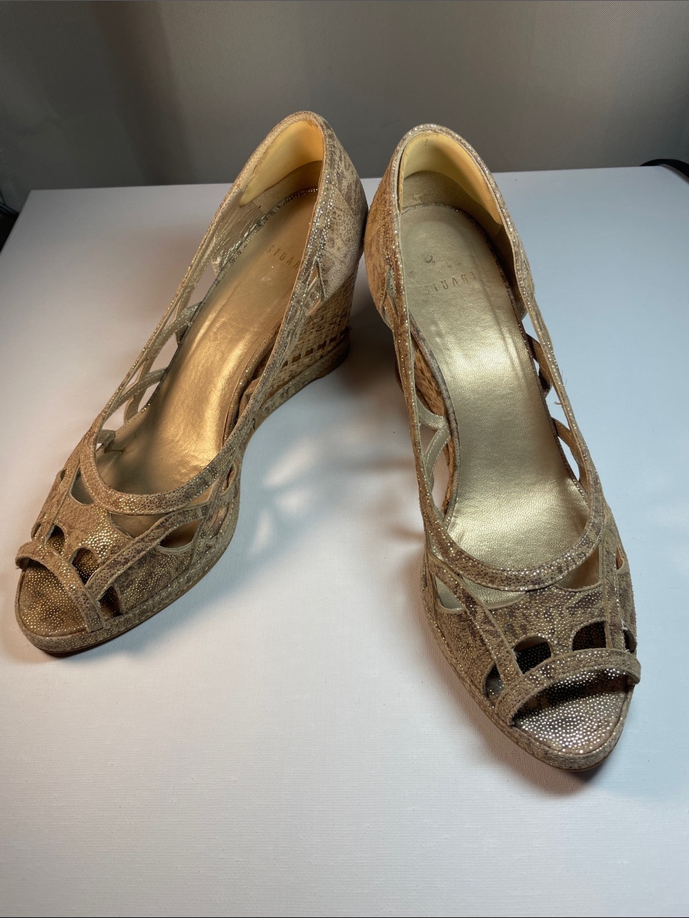Stuart Weitzman Gold Wedge Peep-Toe Dress Shoes Size 8